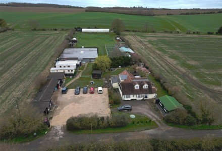 closed-kennels-and-five-bedroom-residence-in-essex-590433