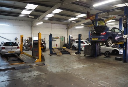 mot-station-motor-vehicle-repairs-and-servicing-ne-590805